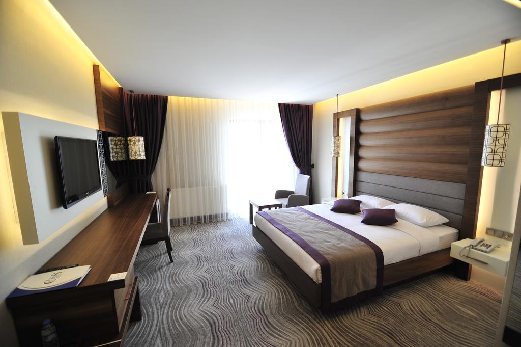 Grand Cenas Hotel Agri Ruang foto